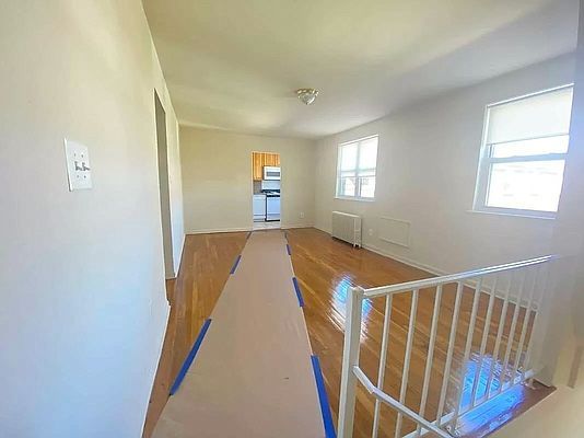 64-11 223rd Pl #2FF, Oakland Gardens, NY 11364