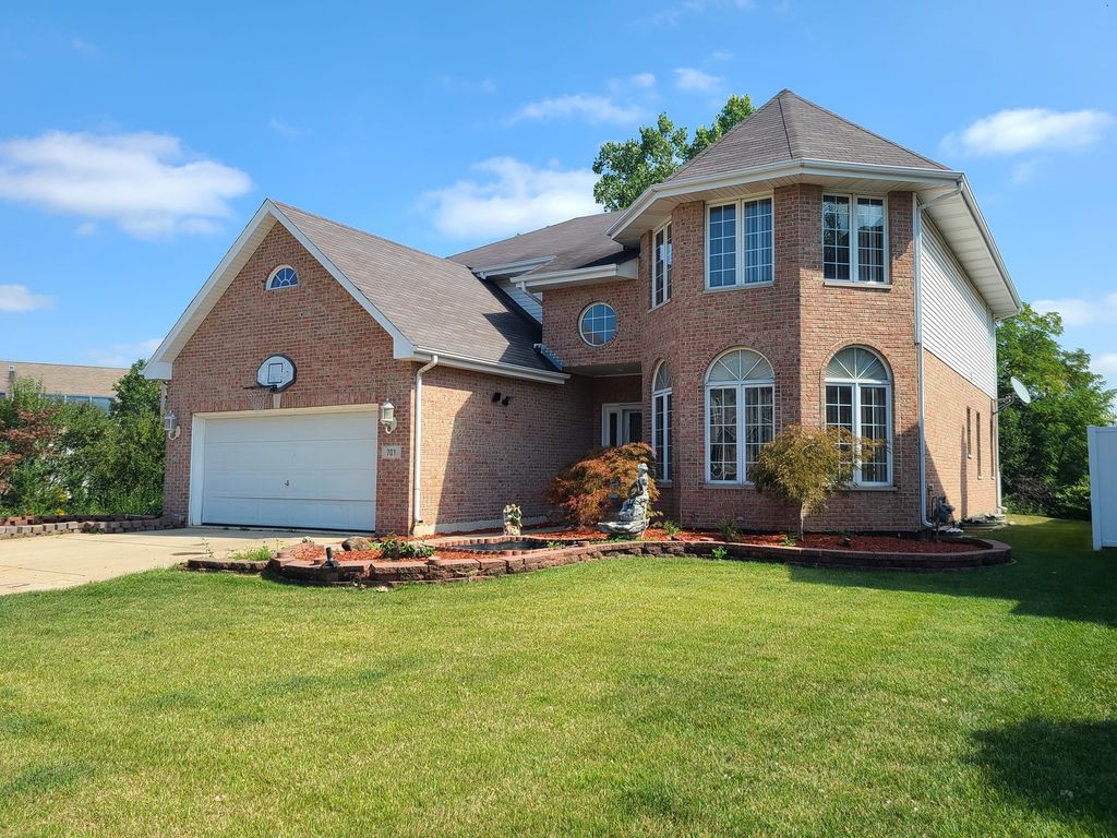 701 N 4th Ave, Addison, IL 60101