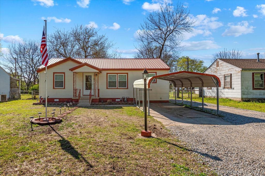 209 S Creek St, Dewey, OK 74029 MLS 2412231 Trulia