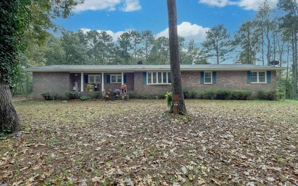 4650 Sewell Dr, Cumming, GA 30028