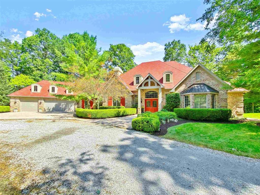 17480 Coldwater Rd, Huntertown, IN 46748