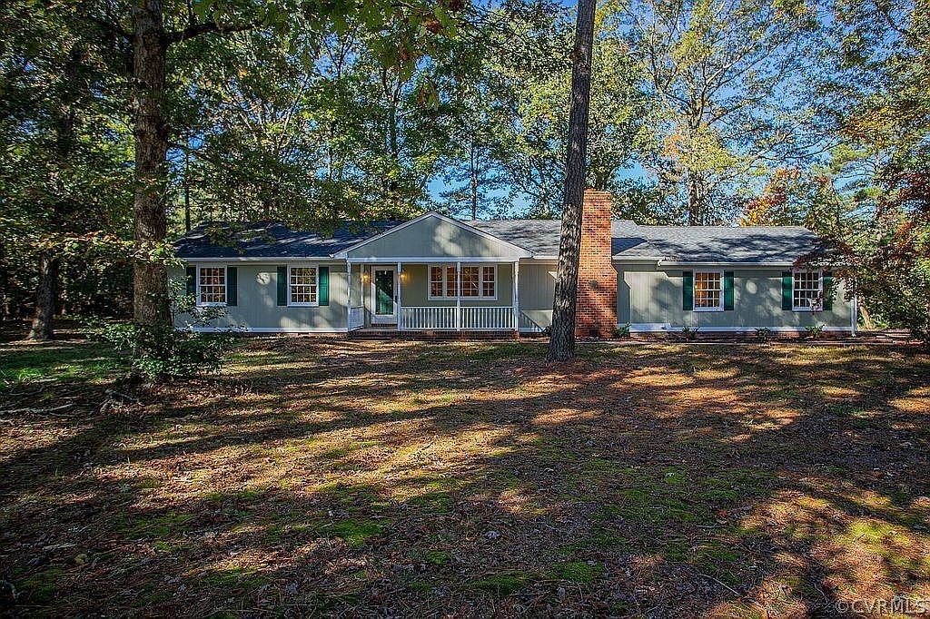466 Young Dr, Sandston, VA 23150