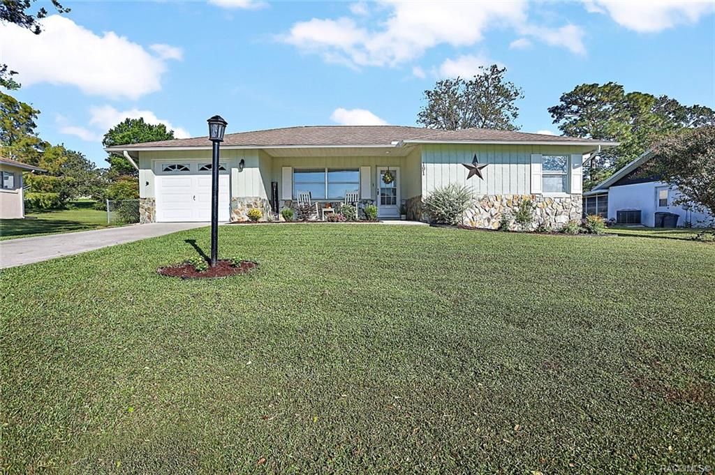 191 W Casurina Pl, Beverly Hills, FL 34465 2 Bed, 2 Bath Single