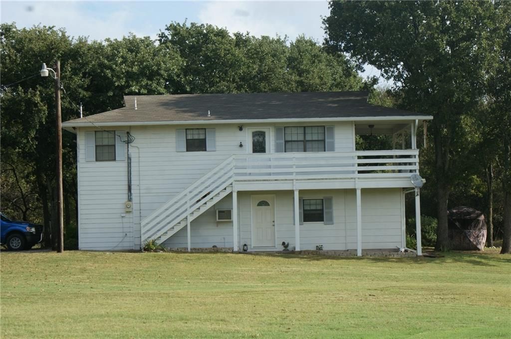 2240 NW County Road 2162, Barry, TX 75102