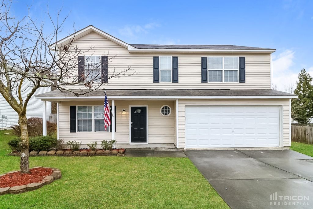 3673 Watkins Ridge Ct, Raleigh, NC 27616