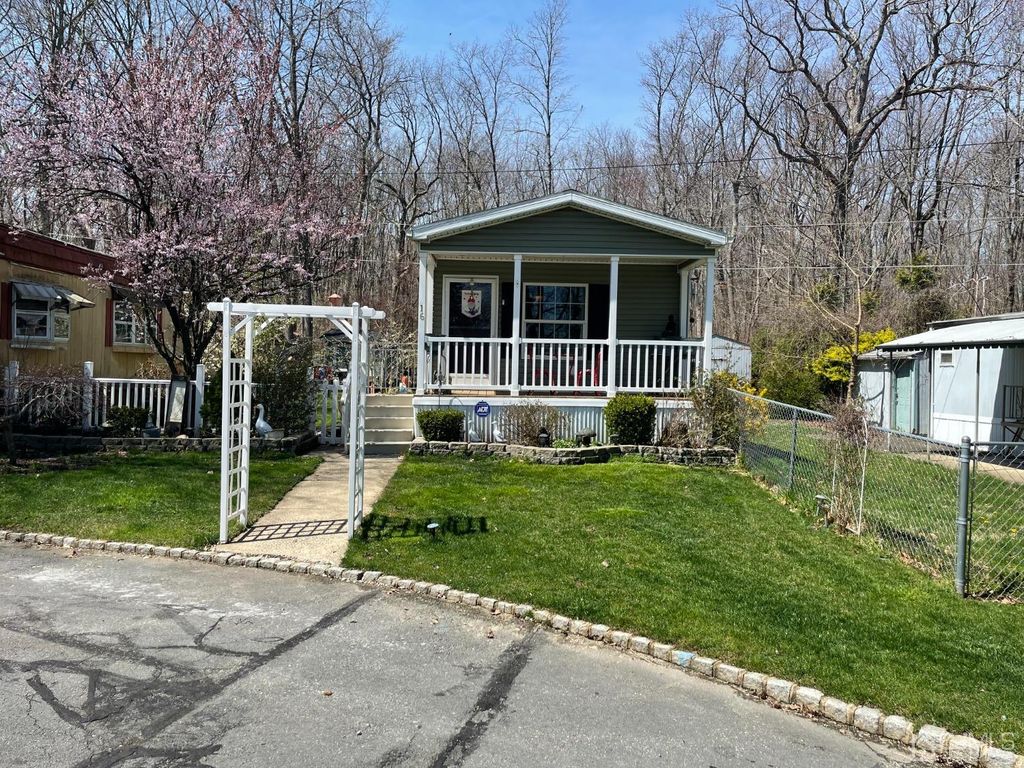 16 Texas Ave, Monmouth Junction, NJ 08852 MLS 2304022R Trulia