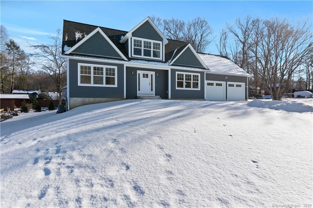 17 Lafayette Rd, Marlborough, CT 06447