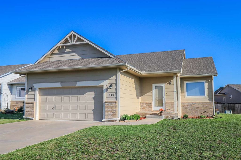 672 N Redbud Ct, Valley Center, KS 67147 Trulia