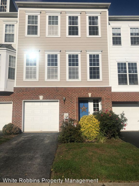 602 Seabury Dr, Wilmington, DE 19810