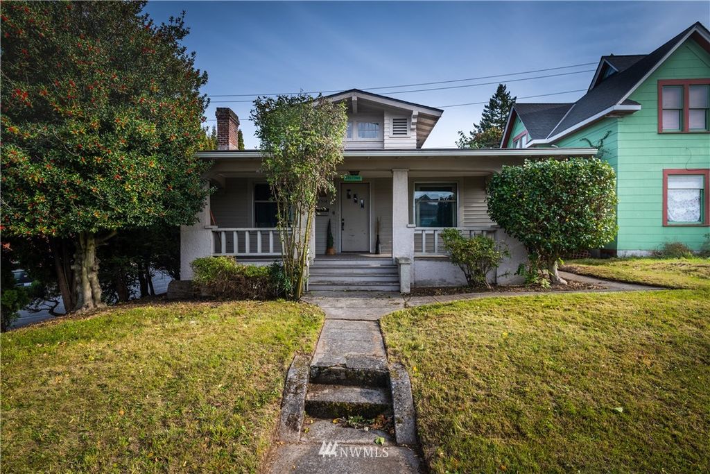 1314 N Garden St, Bellingham, WA 98225