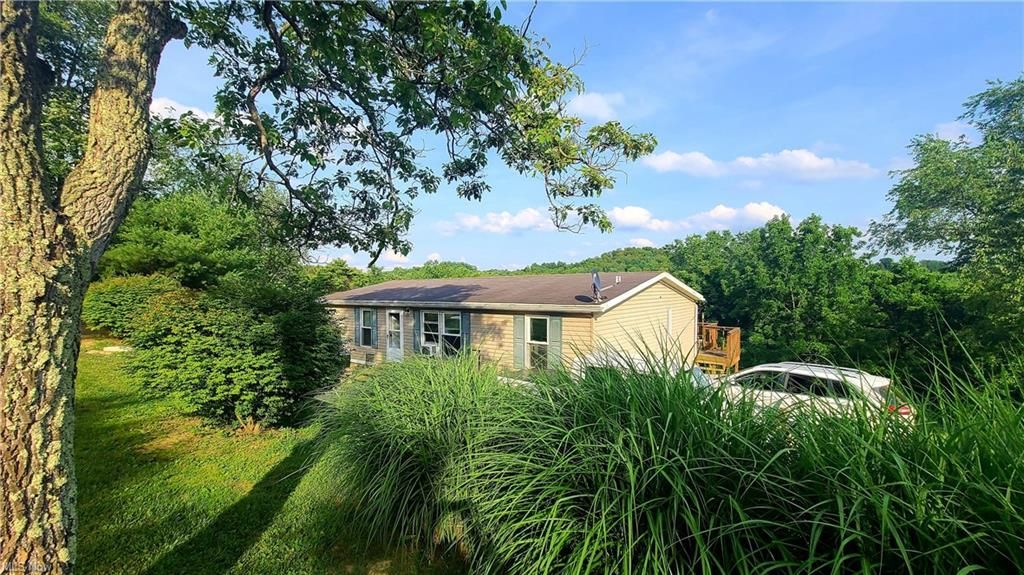 19486 County Road 54, Warsaw, OH 43844