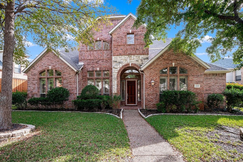 2308 Clearspring Dr S, Irving, TX 75063
