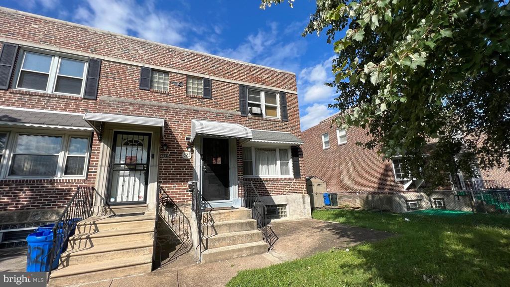 823 Longshore Ave, Philadelphia, PA 19111