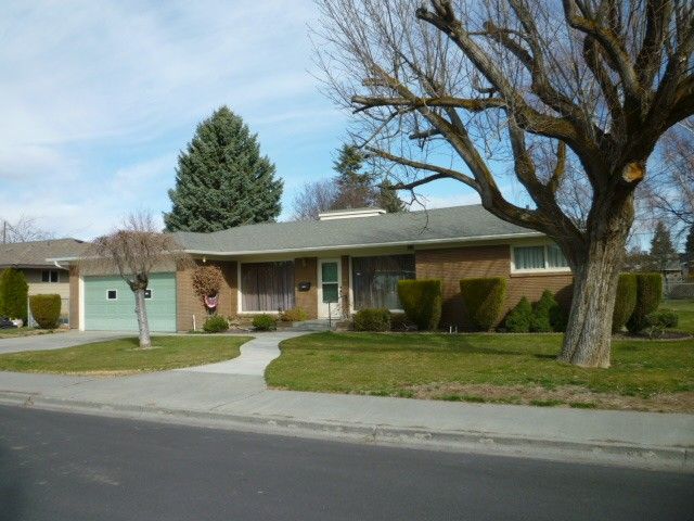 121 L St SW, Quincy, WA 98848