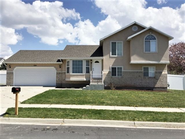 224 N 750 W, Layton, UT 84041
