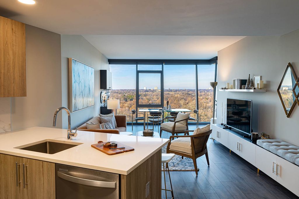 One Hundred Above the Park - Saint Louis, MO | Trulia