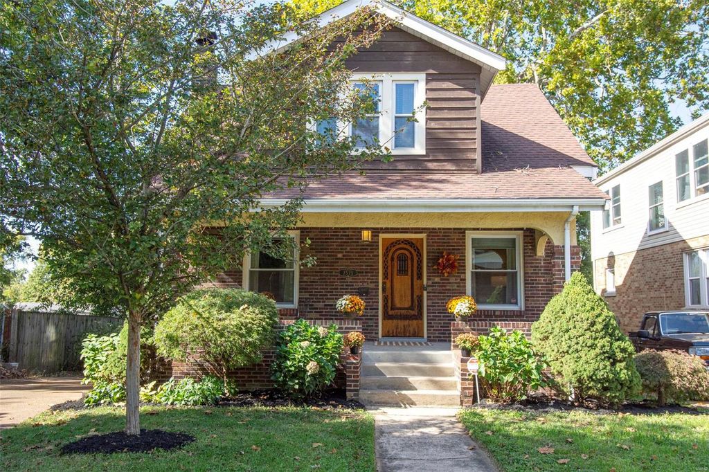 7575 Hiawatha Ave, Saint Louis, MO 63117
