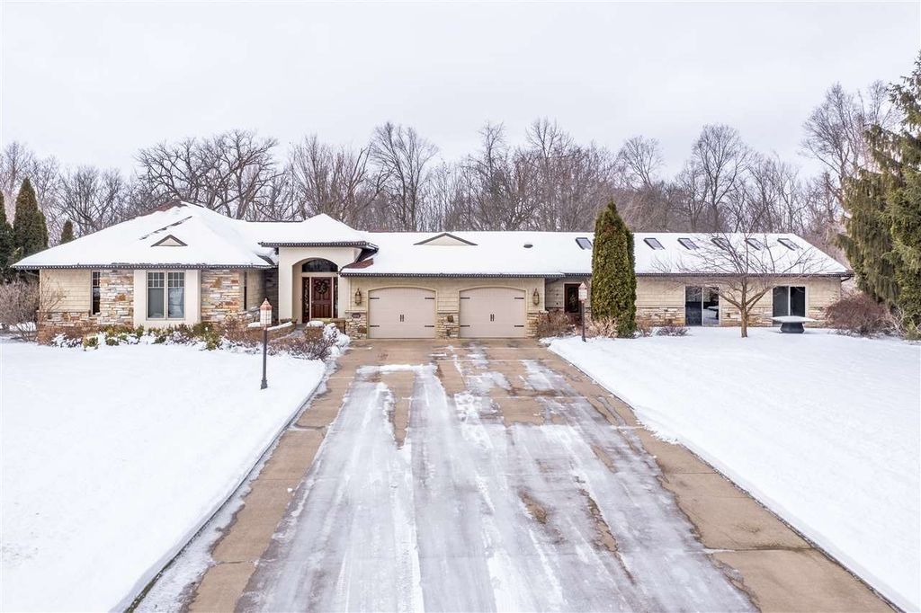 106 Edgewood Ln, Combined Locks, WI 54113 Trulia