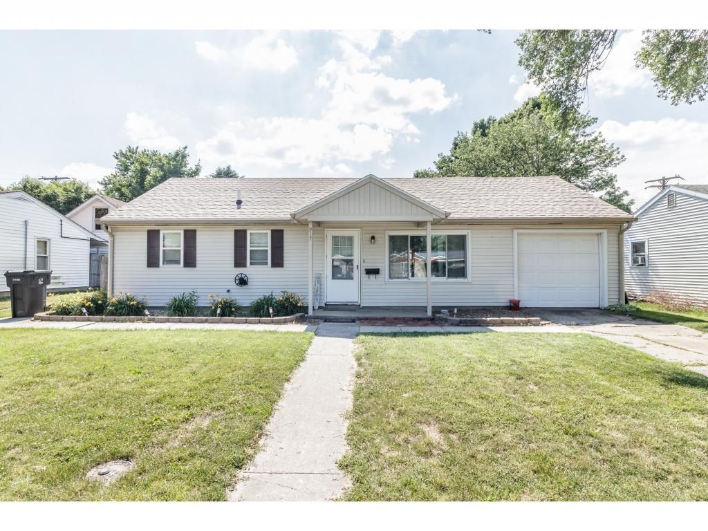917 N 28th St, Mattoon, IL 3 Bed, 1 Bath SingleFamily Home 10