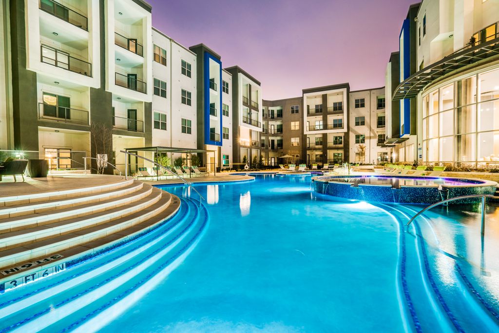 5415 Maple Ave, Dallas, TX 75235
