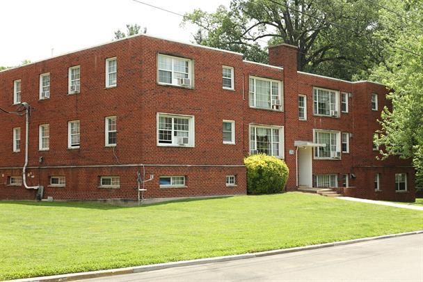 2901 Arundel Rd #304, Mount Rainier, MD 20712