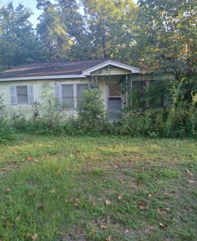 4682 Memorial Blue Star Hwy, Chattahoochee, FL 32324 SingleFamily Home