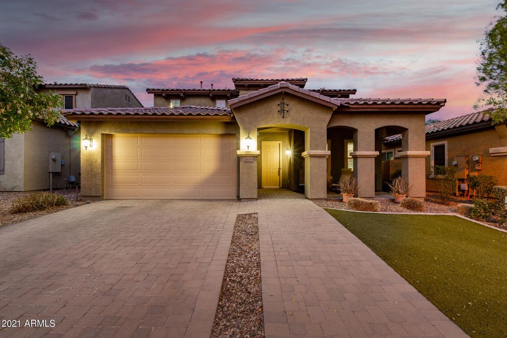 28253 N Welton Pl, San Tan Valley, AZ 85143