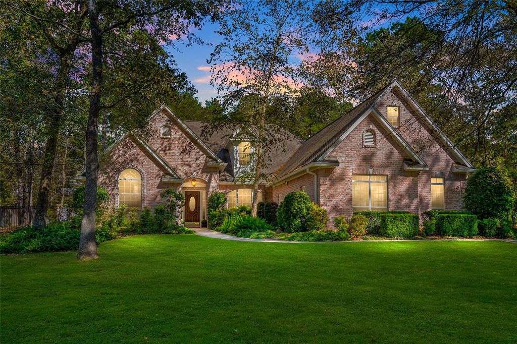 31030 Edgewater Dr, Magnolia, TX 77354