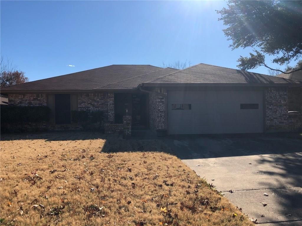 1409 Willow Ln, Irving, TX 75061