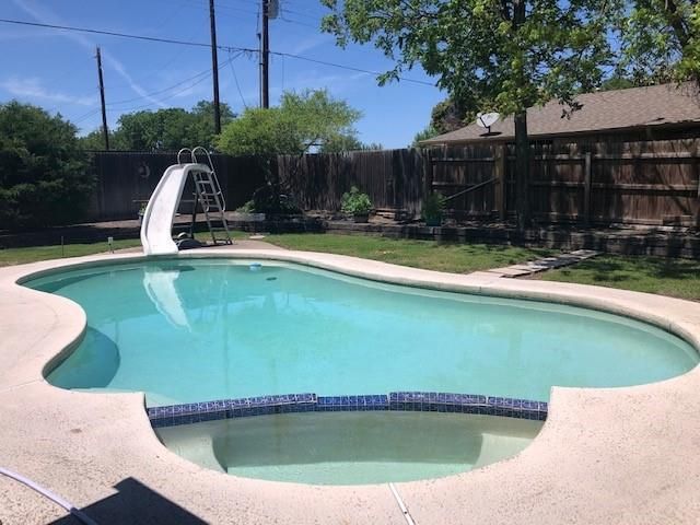 207 Manhattan Blvd, Sunnyvale, TX 75182