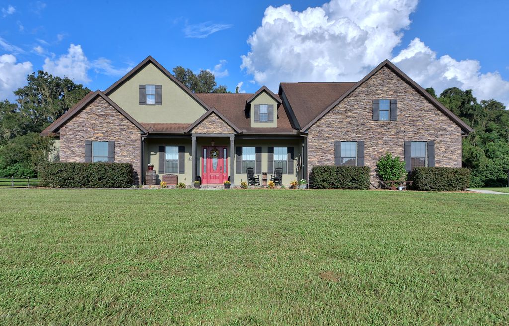 11281 SE 37th Avenue Rd, Belleview, FL 34420