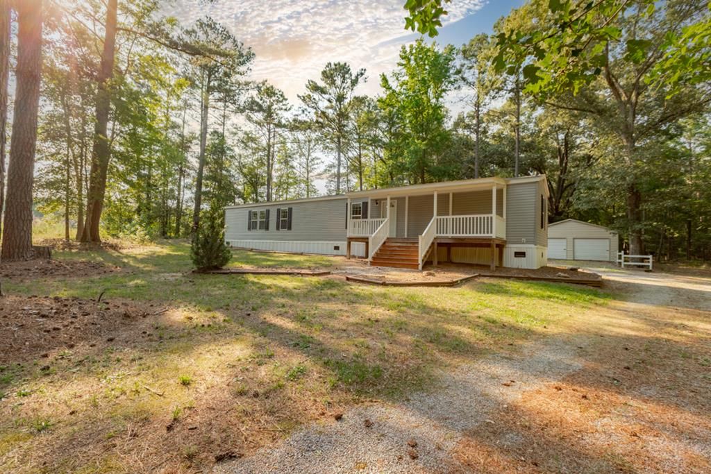 14447 Gray Rd, Jarratt, VA 23867