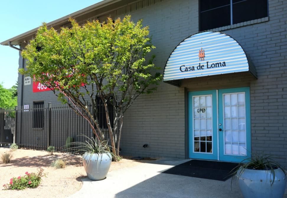 100 S Randolph Dr #202, Dallas, TX 75211