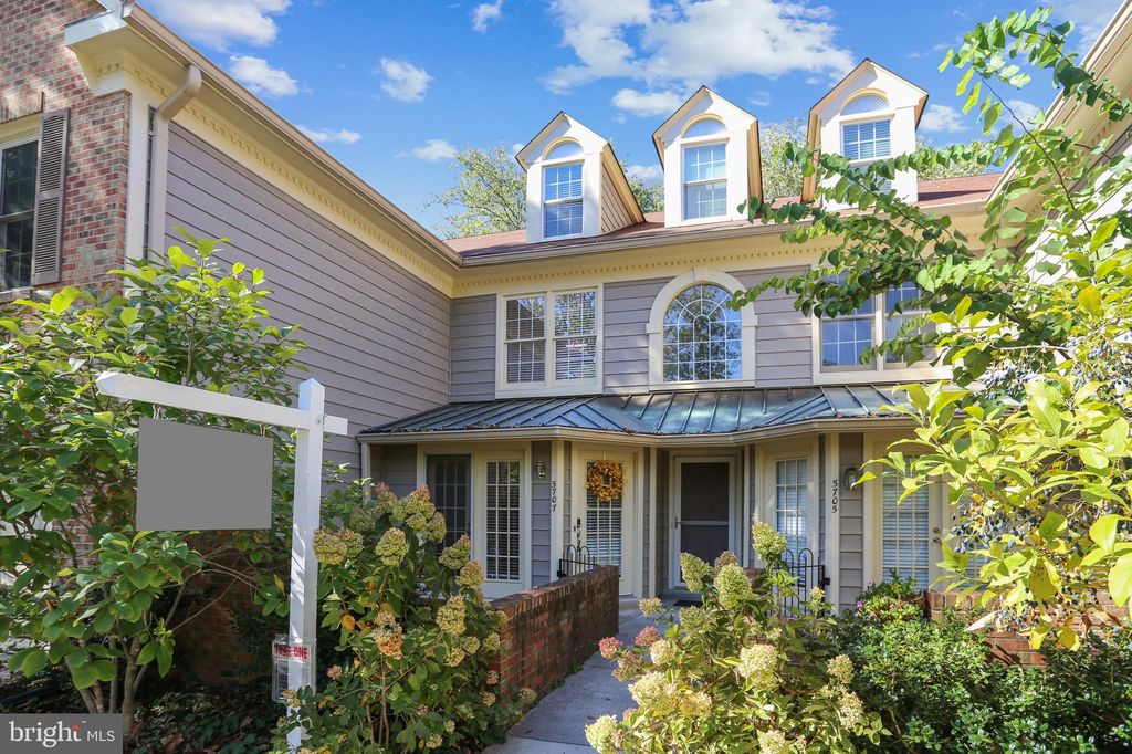 5707 Mayfair Manor Dr #89, Rockville, MD 20852