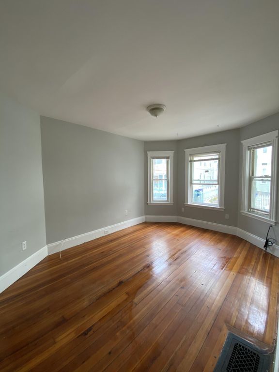 46 Corona St #1, Dorchester Center, MA 02124