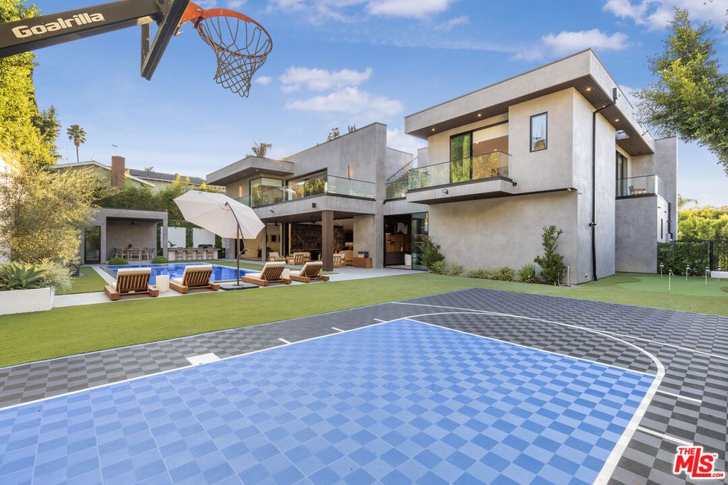 4246 Levitt Ln, Sherman Oaks, CA 91403 MLS# 25609113 Trulia