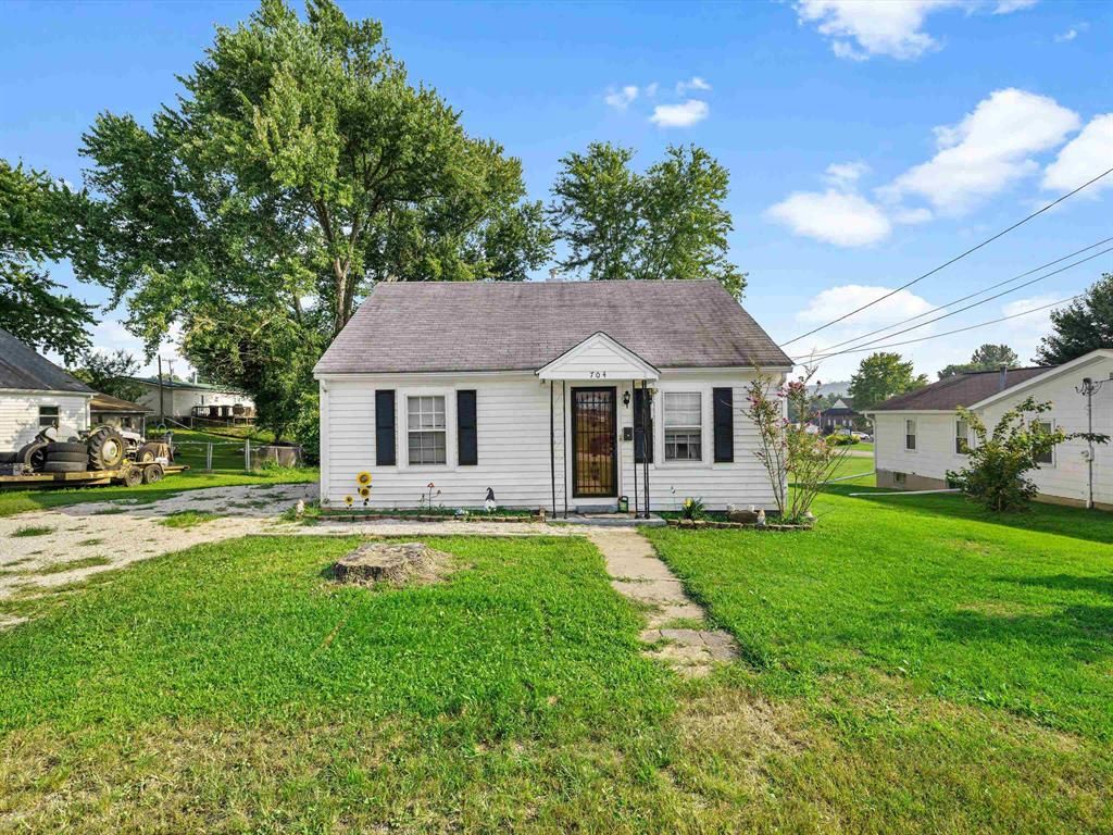 704 7th St, Cloverport, KY 40111 MLS 87843 Trulia