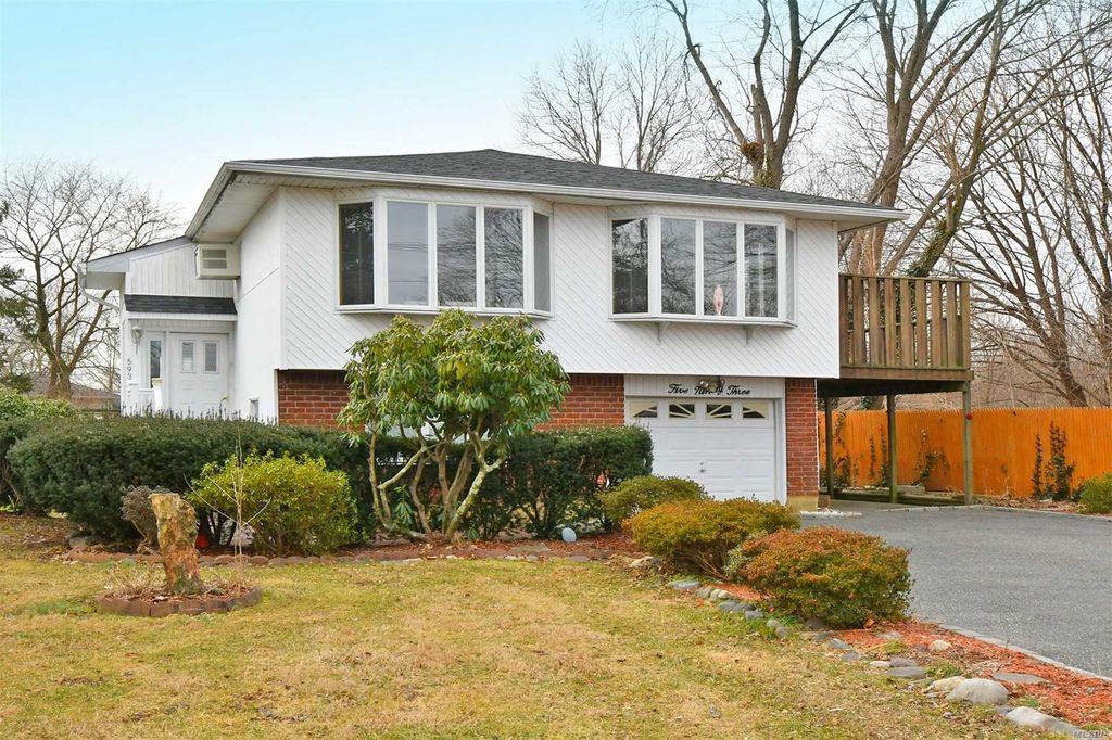 593 Old Bethpage Rd, Old Bethpage, NY 11804 Trulia