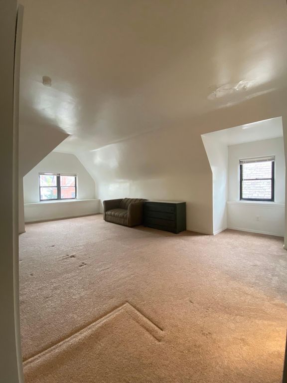 409 Morewood Ave #3, Pittsburgh, PA 15213