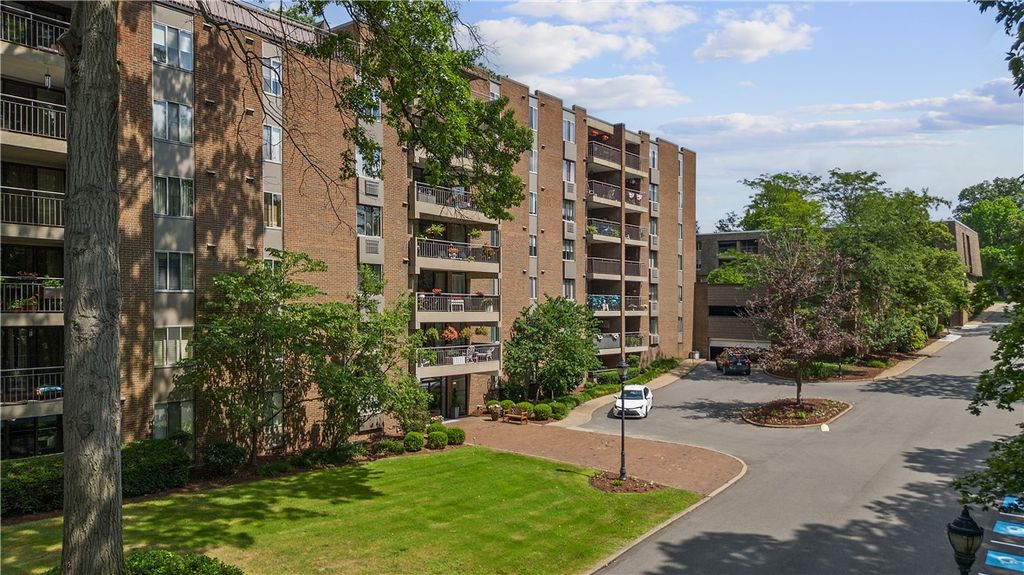 201 Grant St #109, Sewickley, PA 15143