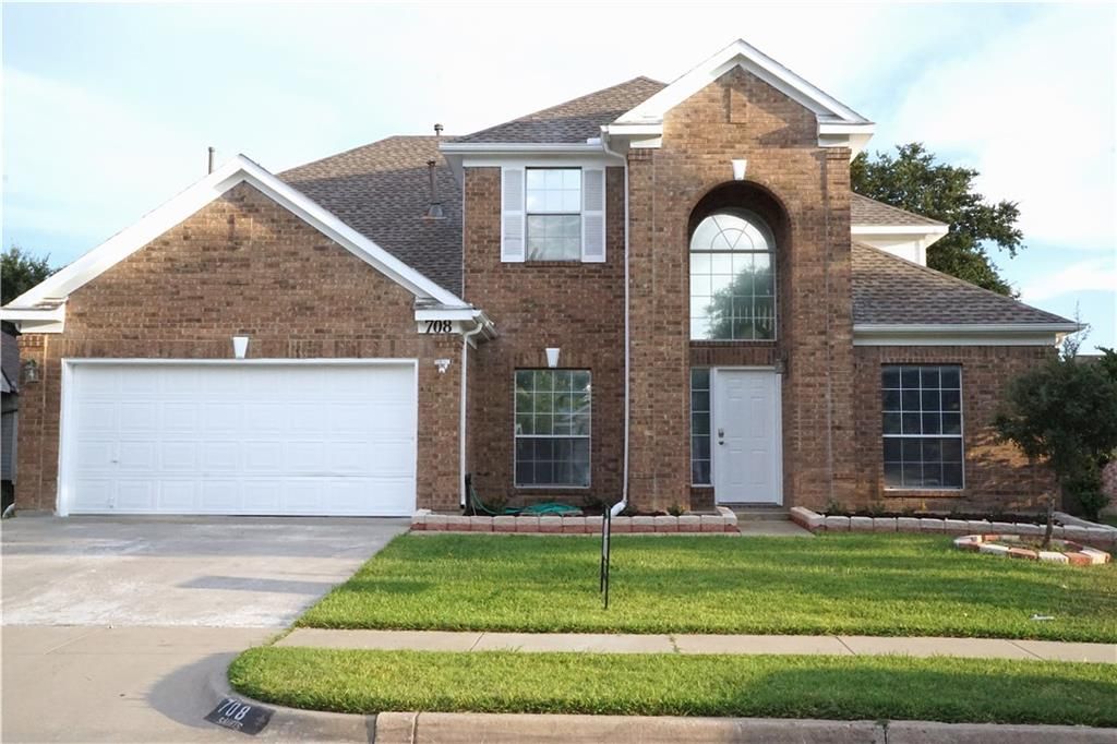 708 Turnstone Dr, Arlington, TX 76018