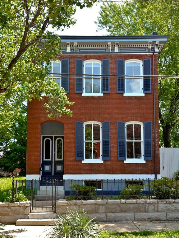 1726 Preston Pl, Saint Louis, MO 63104