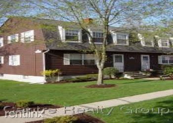 69 Saco St, Newton Upper Falls, MA 02464