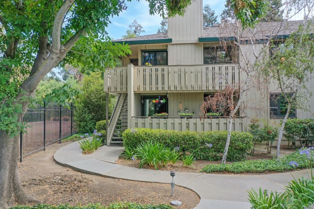 1542 Alma Ter, San Jose, CA 95125