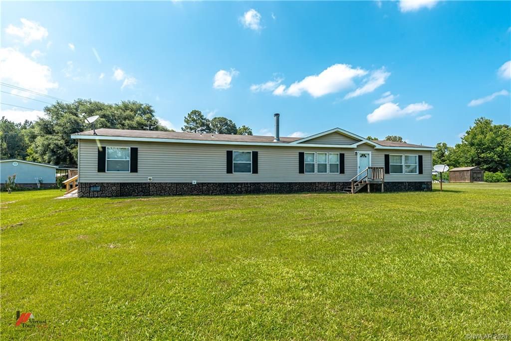 10940 Highway 84, Mansfield, LA 4 Bed, 2 Bath Mobile / Manufactured