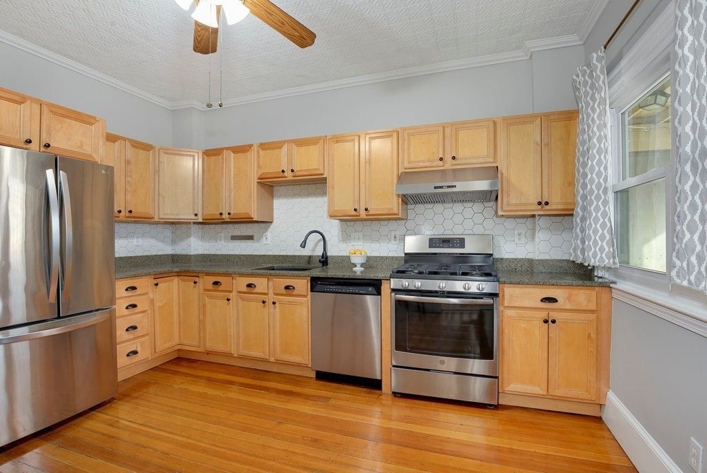 49 Temple St #1, Somerville, MA 02145