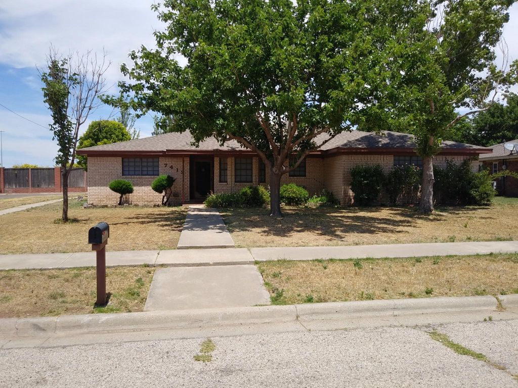 7412 Gainsborough Dr #1, Amarillo, TX 79121