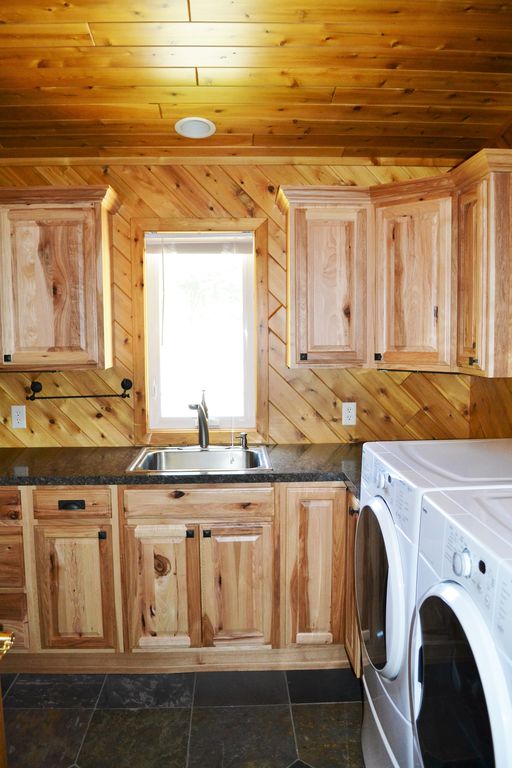 10123 Deal Rd, Williamsburg, MI 49690