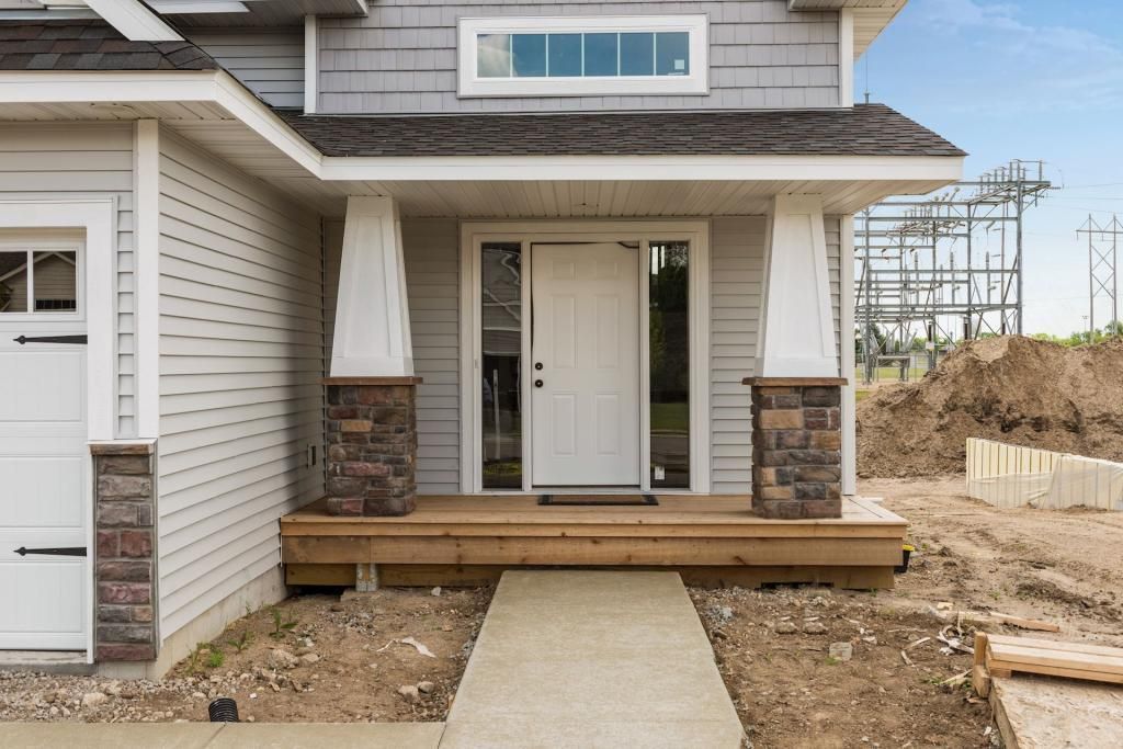 6056 W 137th St, Savage, MN 55378