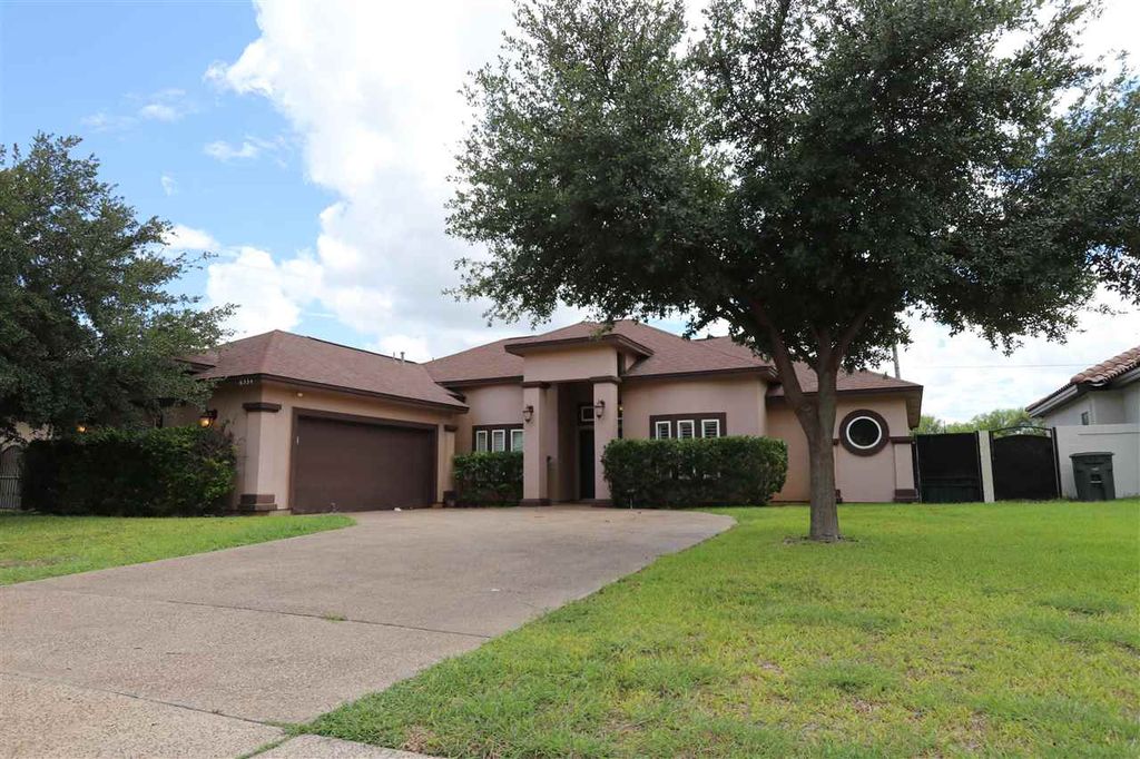 6534 Grande Bay Dr, Laredo, TX 78041